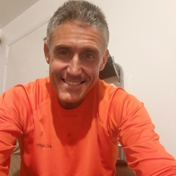 Meet your Posher, Lon - Picture 3 of 4